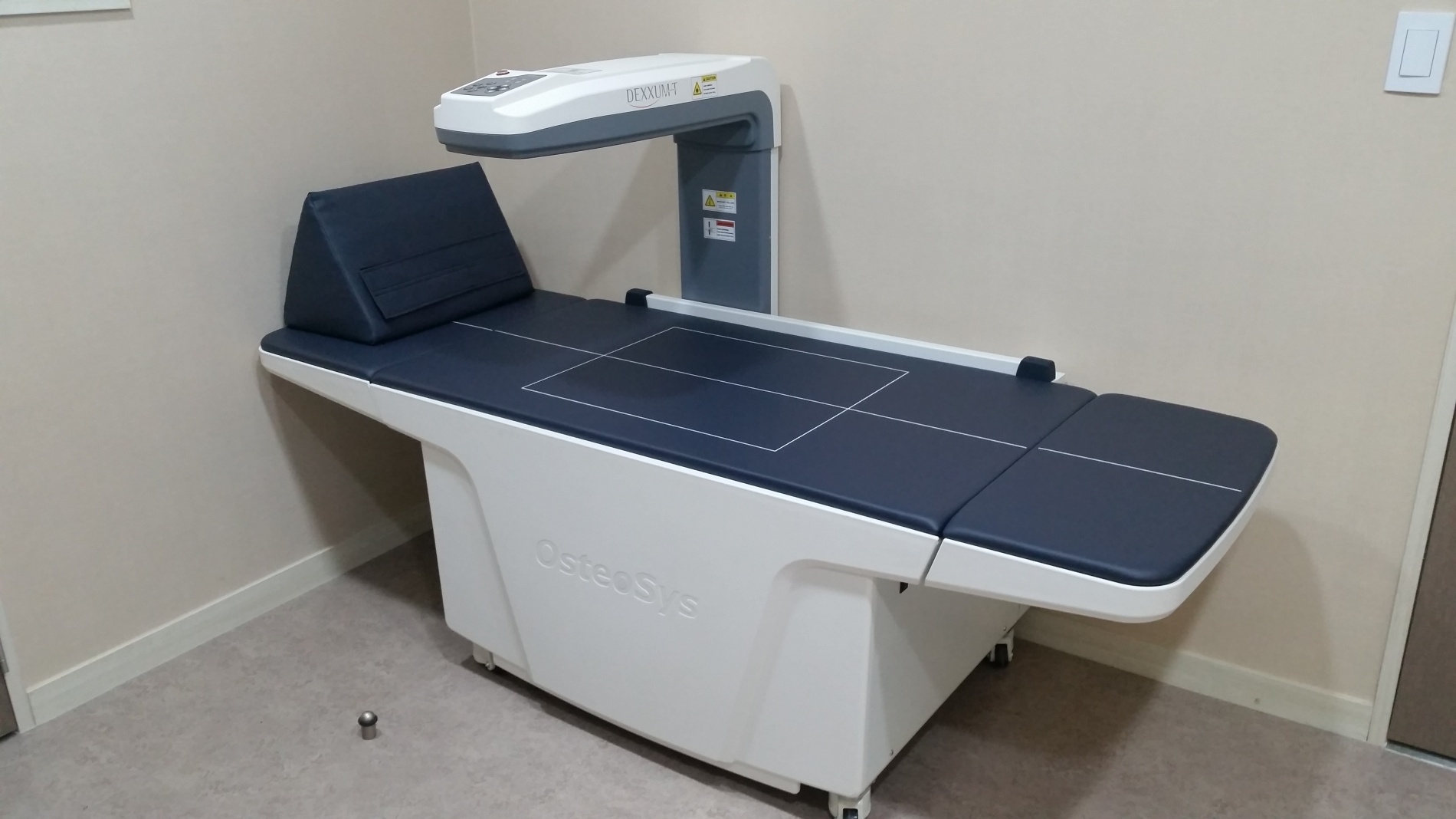 연세윤내과 골밀도 검사실.jpeg